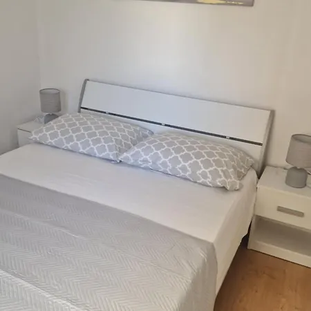 Apartment Near The *