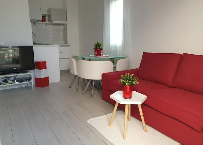 Apartament Near The *